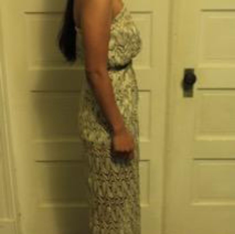 Dress - Picture 3 of 3